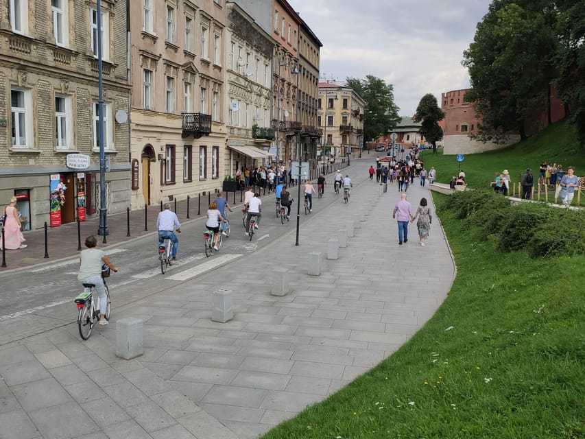 Krakow: Multilingual Tour On Electric Bikes - Inclusions and Equipment