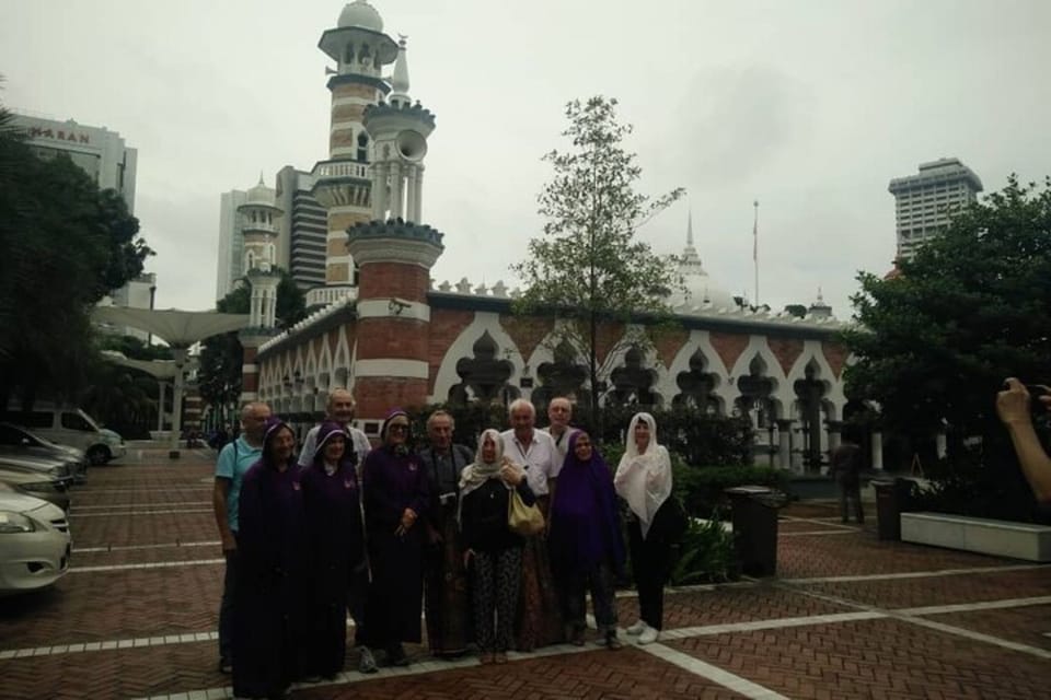 Kuala Lumpur: Private Custom Walking Tour With a Local Guide - Logistics and Accessibility