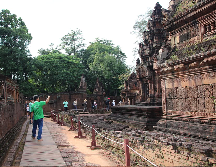 Kulen Mountain Waterfalls and Banteay Srei Tour - What to Expect