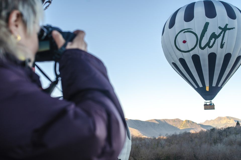 La Garrotxa Volcanoes Half-Day Hot Air Balloon Flight - Flight Experience