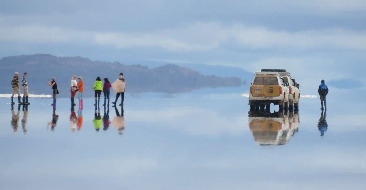 La Paz: Uyuni Salt Flats & Lagoon Share Trip (Private Room) - Day 1: Journey to Uyuni