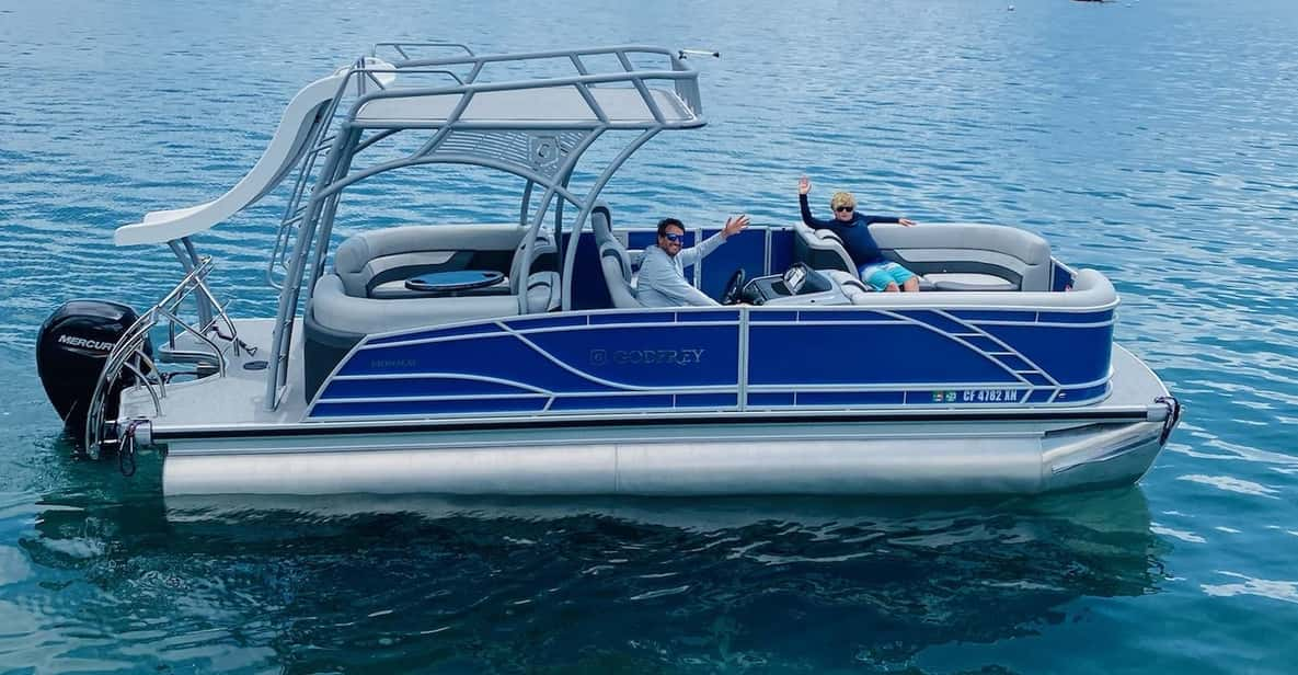 Lake Tahoe: Luxury Pontoon Boat Rental With Water Slide - Features of the Pontoon Boat