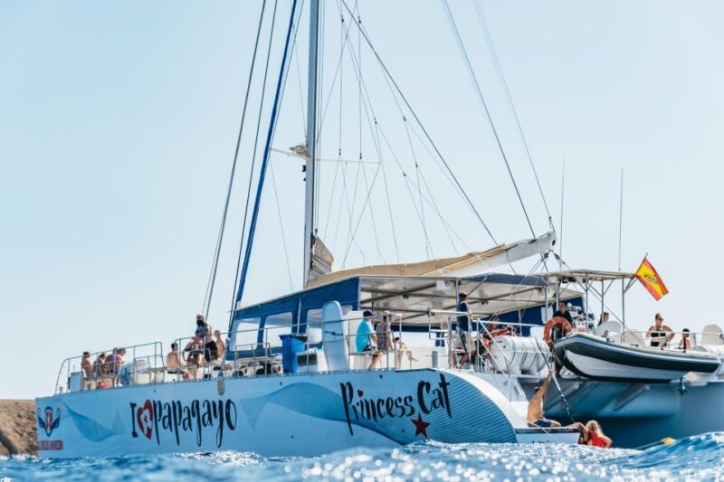 Lanzarote: Day Trip to the Papagayo Beaches by Catamaran - Lunch and Drinks