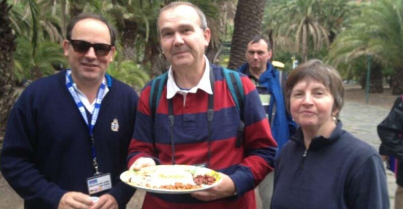 Las Palmas: Private Old City Guided Walking Tour With Tapas - Inclusions