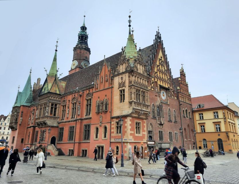 Legends of Old Town 1 Hour Walking Tour in Wroclaw (English) - Tips for Enjoying the Tour