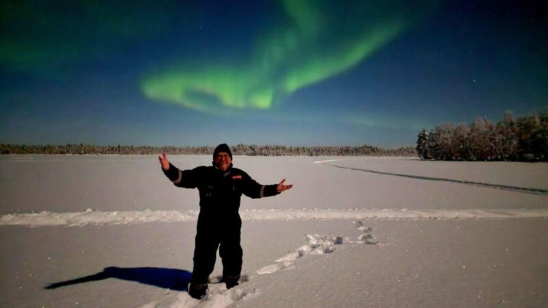 Levi: Aurora Borealis Bus & Snowshoe Tour With Hot Drink - Transportation and Pickup Locations