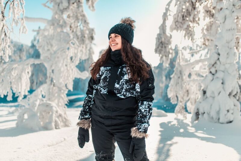 Levi: Winter Clothing Rental With Snow Boots and Gloves - Features and Advantages