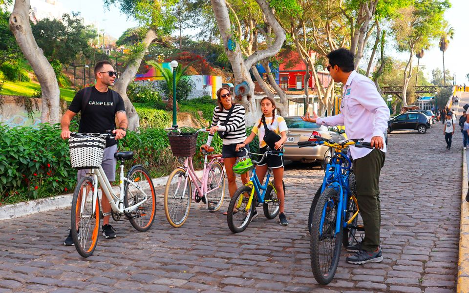 Lima: Bike Tour in Miraflores and Barranco Districts - Tour Experience and Activities