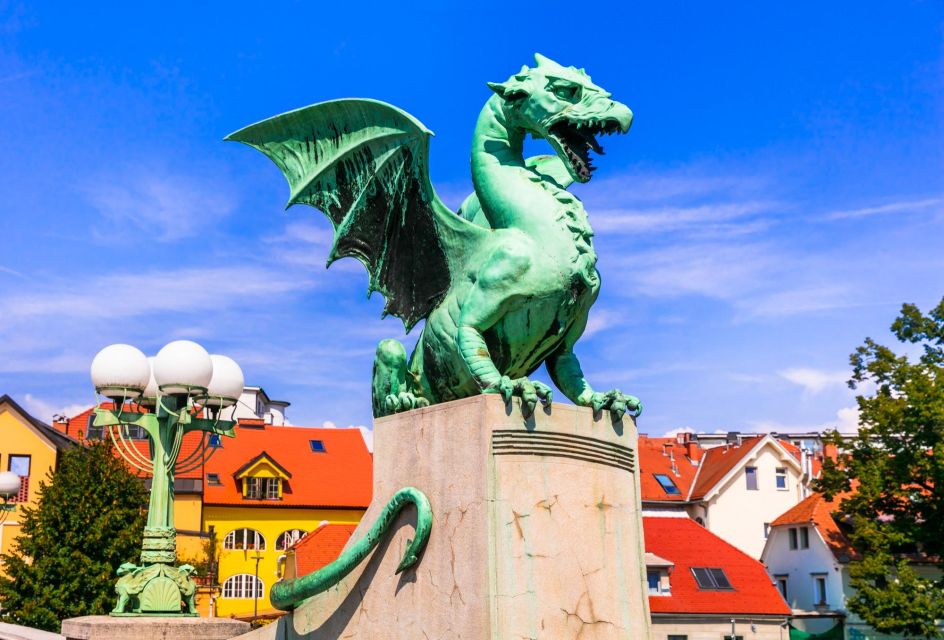 Ljubljana: Express Walk With a Local in 60 Minutes - Highlights of the Tour