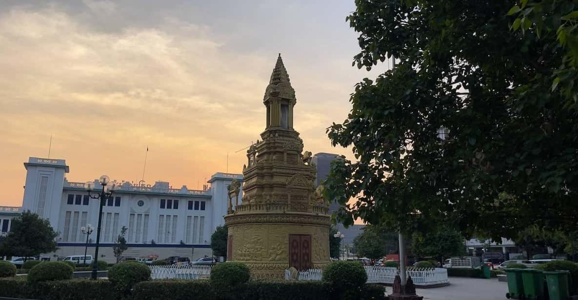 Local Market & Culture Walking Tour of Phnom Penh City - Cultural Experience