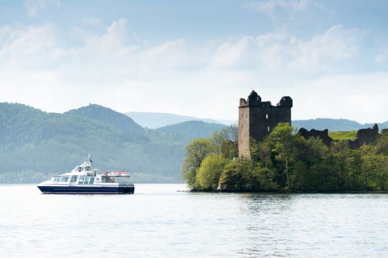 Loch Ness: Urquhart Castle Round-Trip Cruise - Whats Included