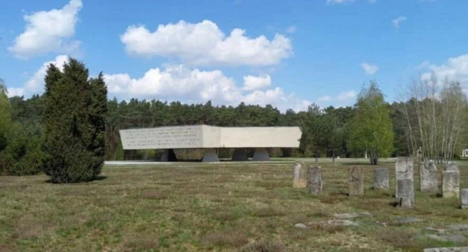 Lodz: Chelmno Kulmhof Concentration Camp Private Tour - Detailed Itinerary Breakdown