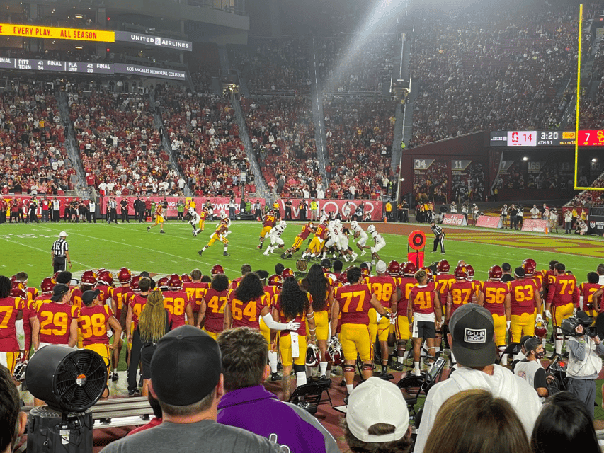 Los Angeles: USC Trojans College Football Game Ticket - Available Amenities