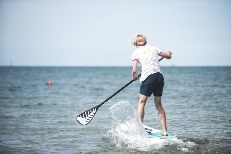 Los Cristianos: Stand Up Paddle Board Lesson - Included Amenities