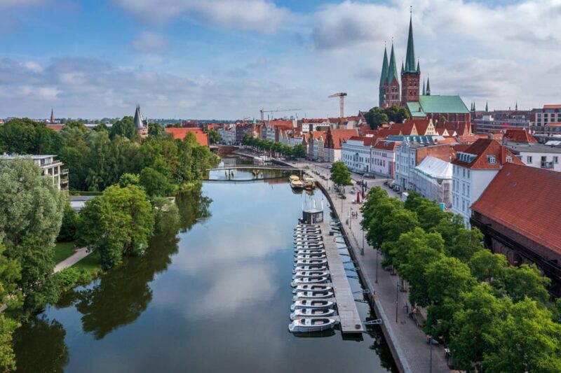 Lübeck: Electric Boat Rental - No Driving License Required - Exploring Lübecks Heritage