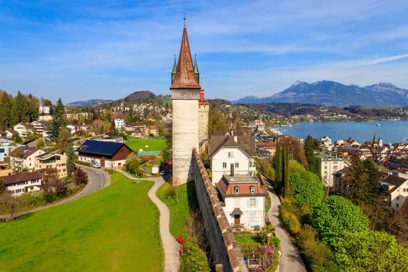 Lucerne: Insta-Perfect Walk With a Local - Local Insights