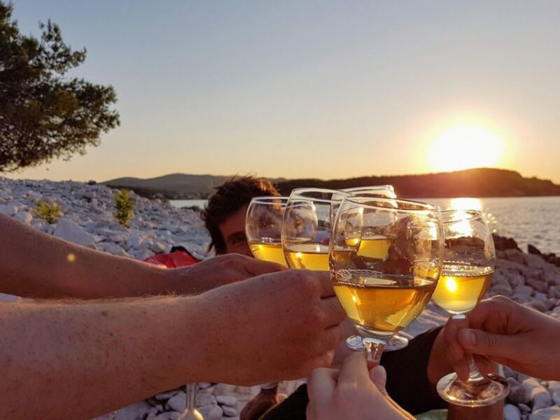 Lumbarda - Sunset Kayak Tour With a Picnic - Wine and Sweets - Language Options and Pricing