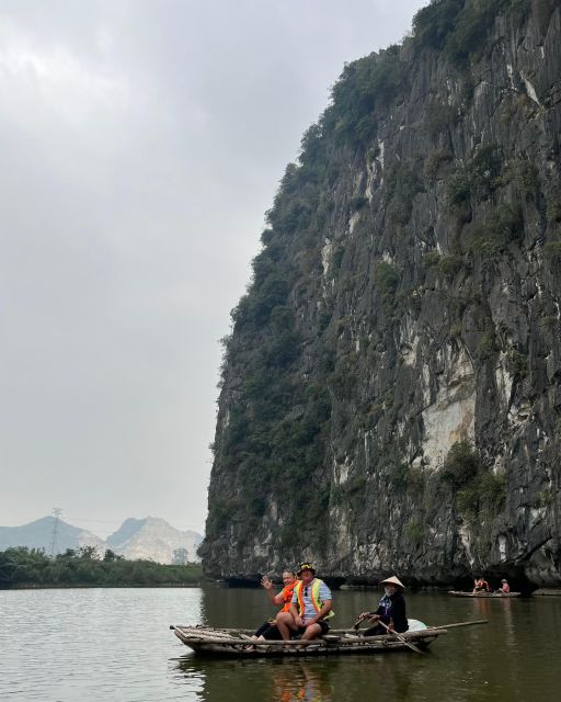 Luxury Private Tour: Ninh Binh: Hoa Lu-Tam Coc/Trang An - Highlights of Ninh Binh