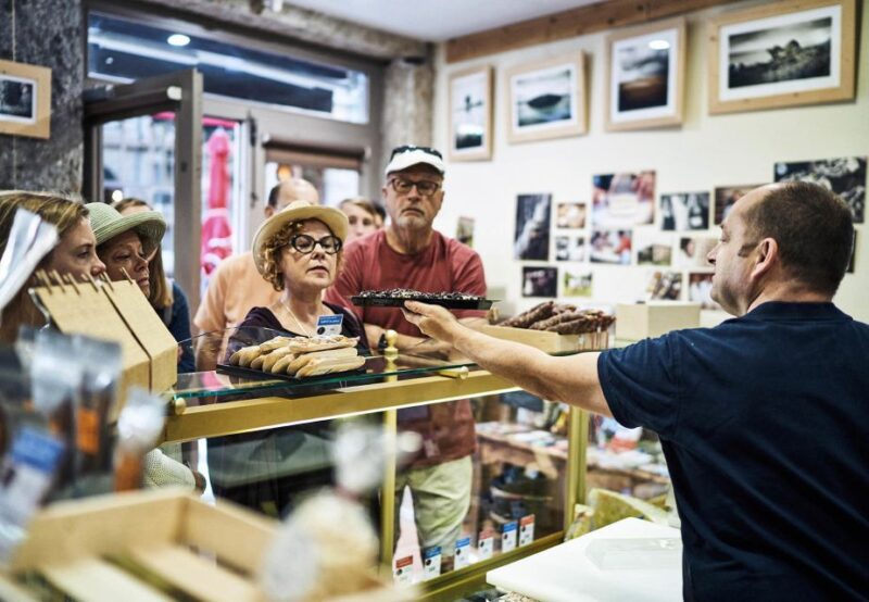 Lyon: Vieux Lyon Food Tasting Walking Tour - Whats Included