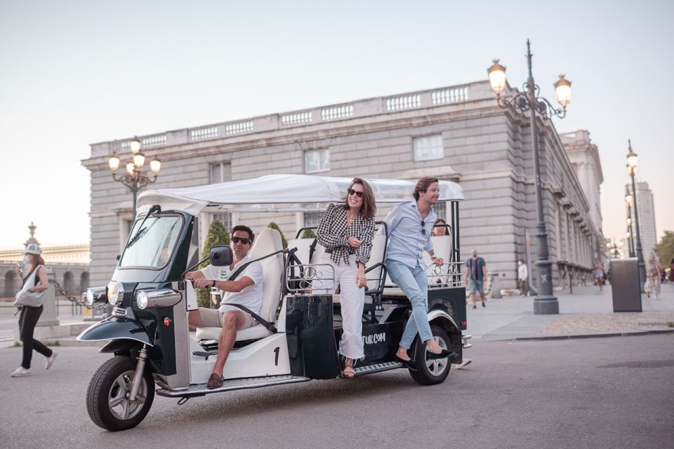 Madrid: Private City Tour by Eco Tuk Tuk - Tour Features