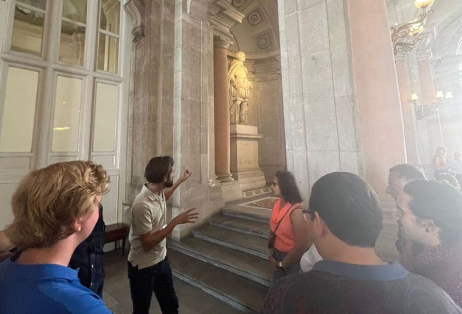 Madrid: Royal Palace and City Walk Afternoon Tour - Access and Accessibility