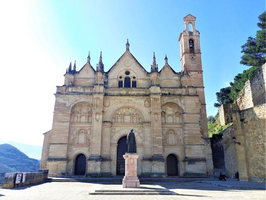 Málaga: Antequera Guided Walking Tour - Panoramic City Views