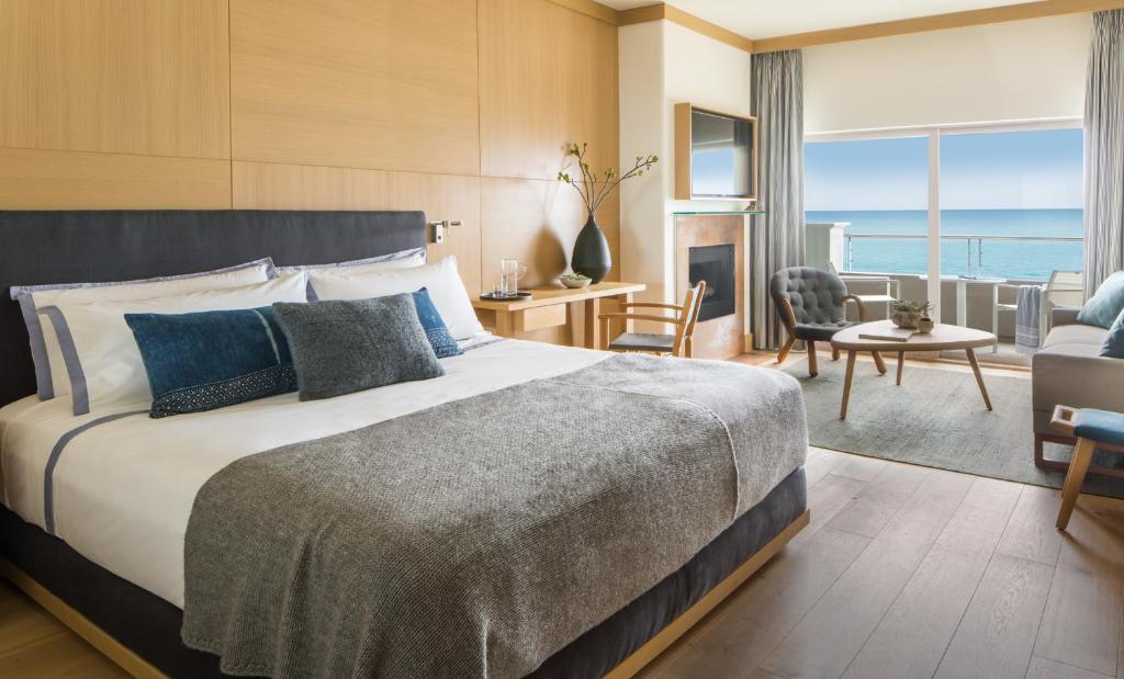 Malibu Beach Inn - Dining Options