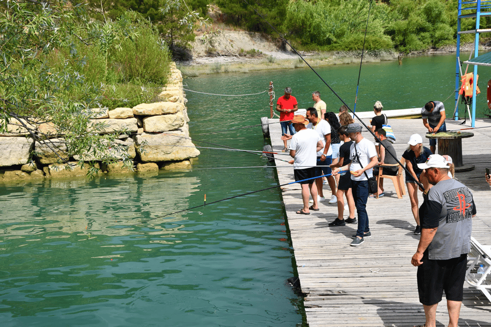 Manavgat: Guided Aqueduct, Waterfall & Green Lake Tour - Dining Experience