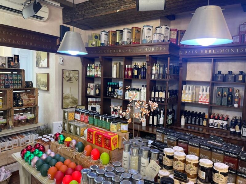 Marbella: Guided Bike Tour With Tapas Tasting and Drinks - Inclusions