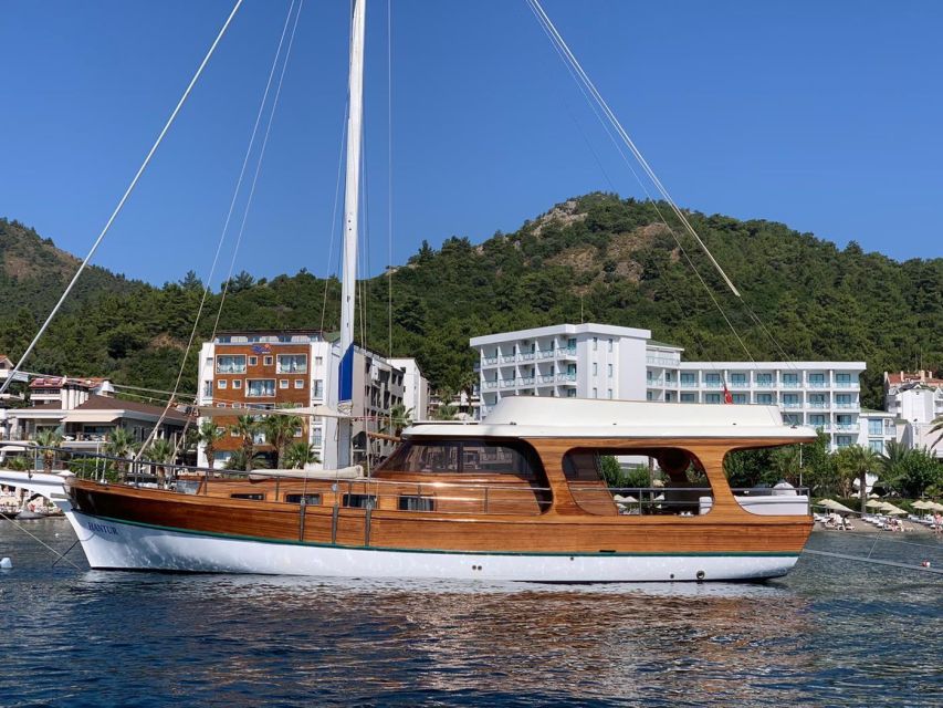 Marmaris & Icmeler Private Sunset Dinner Cruise - Dining Options on Board