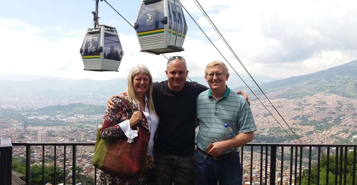 Medellín: Walking Tour With Cable Car and Botero Plaza - Detailed Itinerary