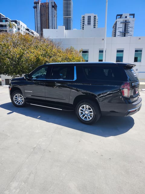 Miami Airport and Port of Miami Luxury Private Transfers - Vehicle and Amenities