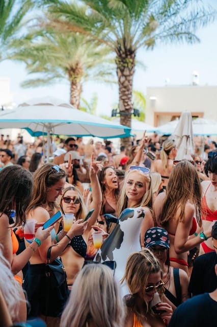 Miami: Pool Party Entry Ticket With Open Bar & Party Bus - Party Experience