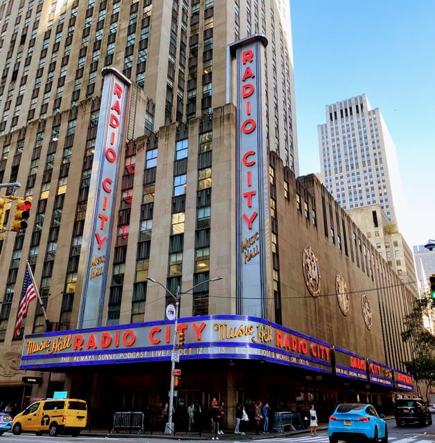 Midtown Manhattan; the Holiday Tour Includes Top of the Rock - Experience and Atmosphere