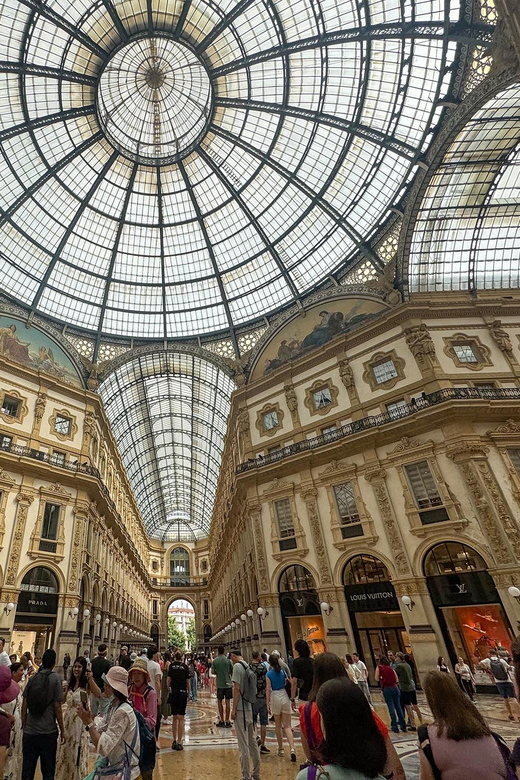 Milan: Guided Walking Tour With VR & La Scala Theater Visit - Included Features