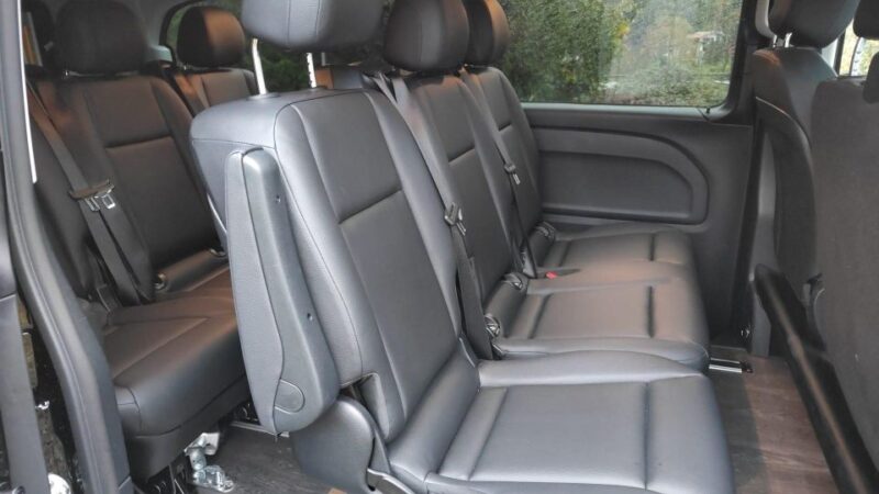 Minivan-Transfer San Sebastian Airport (EAS) to City Center - Vehicle and Amenities