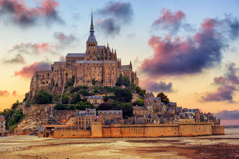 Mont Saint Michel Private VIP Tour With Champagne From Paris - Transportation and Comfort