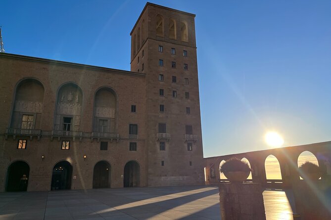 Montserrat Very Early by Train and All the Time You Want - Meeting Point and Transportation