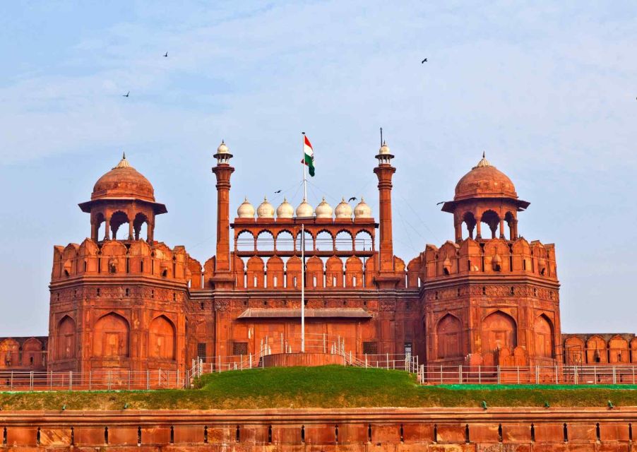 Monuments of Delhi (Guided Half Day Sightseeing City Tour) - Red Fort Highlights