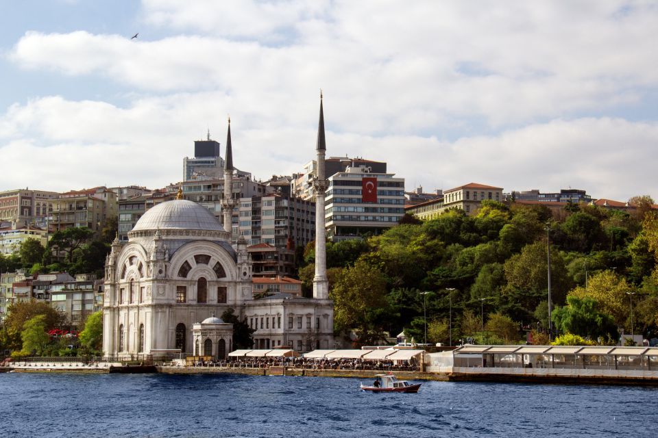 Morning Bosphorus Cruise and Spice Bazaar - Key Sights on the Cruise