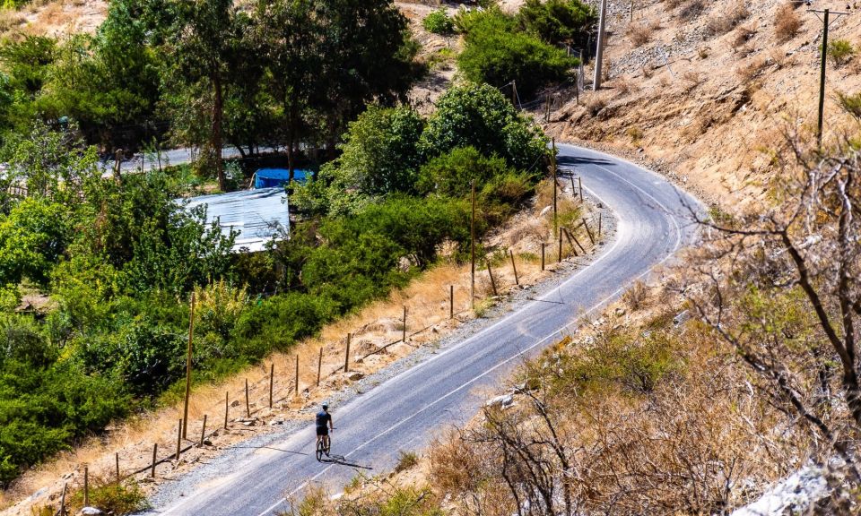 Multi Adventure Cochiguaz: Trekking Plus Downhill Bike. - Downhill Biking Route