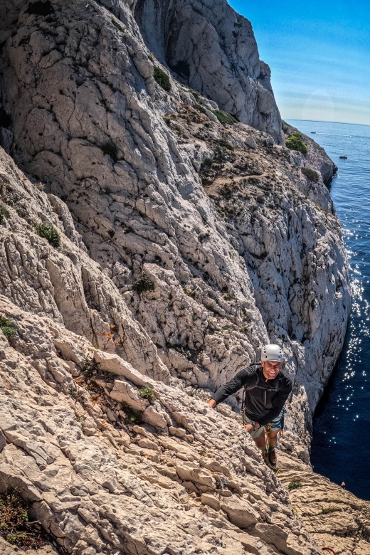 Multi Pitch Climb Session in the Calanques Near Marseille - Expert Instructors and Their Qualifications