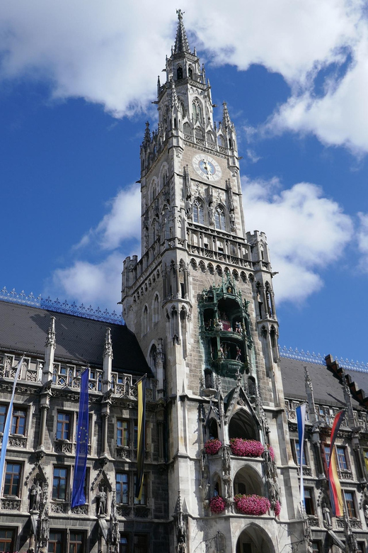 Munich - Old Town Historic Walking Tour - Cultural and Historical Sites