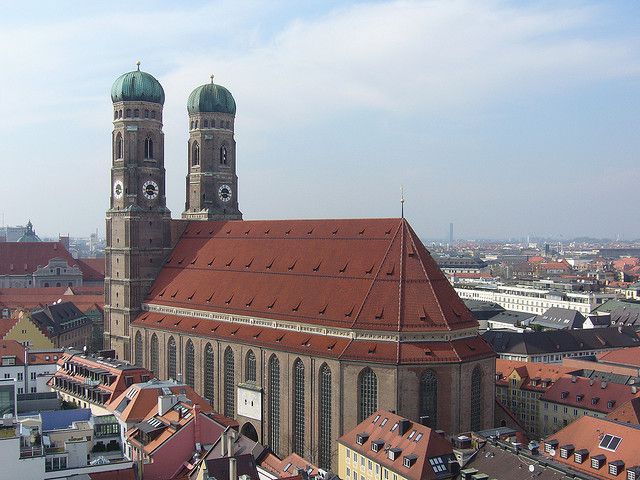 Munich: Walking Tour Old Town and Viktualienmarkt - Starting Point and Duration