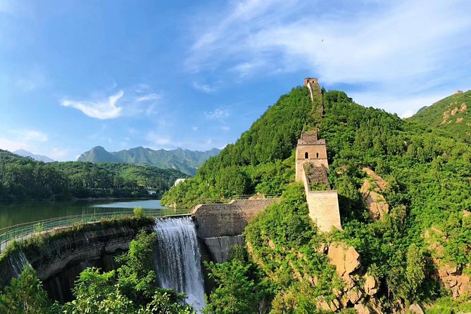 Mutianyu and Huanghuacheng Great Wall Private Tour With English Speaking Driver - Discovering Huanghuacheng Great Wall