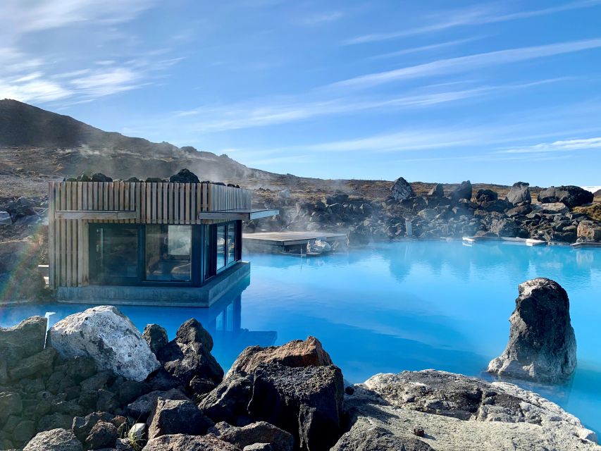 Mývatn: Myvatn Nature Baths Admission Ticket - Available Amenities