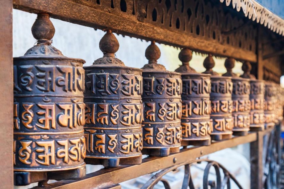 Nepal Spiritual Tour: Insight Into Hinduism and Buddhism - Cultural Insights