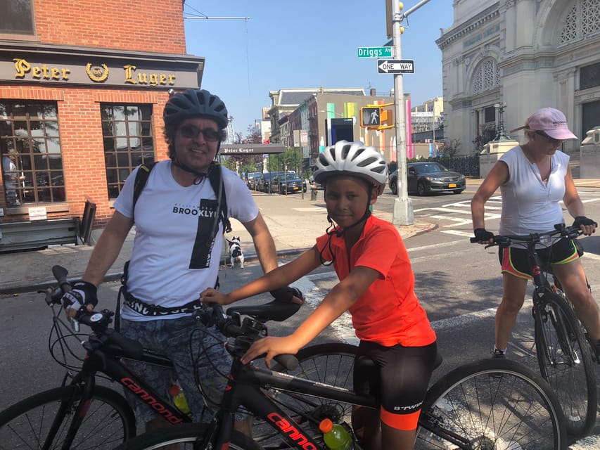 New York City: A Day in Manhattan Cycling Tour - Cycling in Iconic Neighborhoods