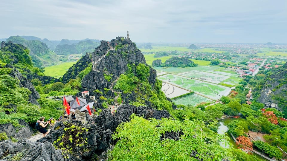 Ninh Binh Adventure: Hoa Lu, Tam Coc & Mua Cave in a Day - Included Services