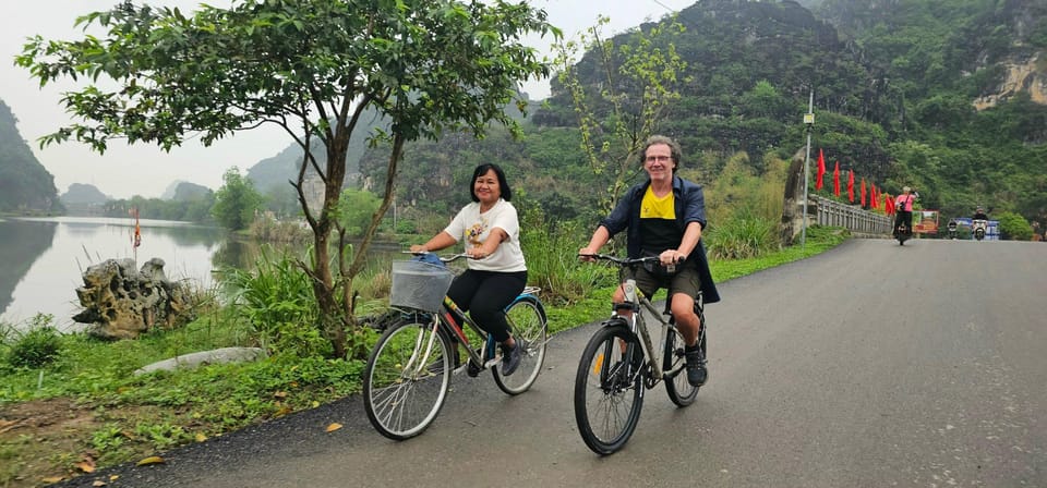 Ninh Binh Full Day Trip: Hoa Lu, Trang an & Mua Cave - Experience and Activities